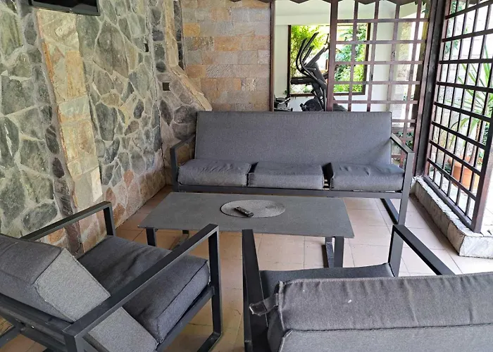 стария орех Gæstehus